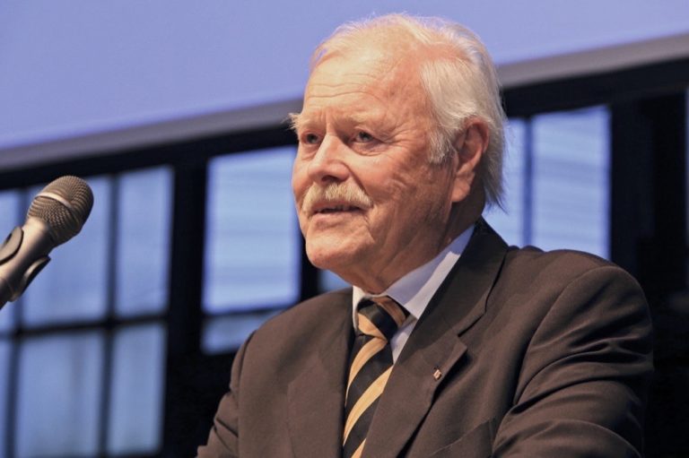 Prod. Dr. Klaus Langwieder verstarb im November 2020.